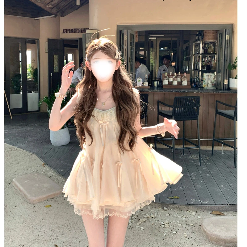 超好看的椰香浮云2025夏季奶油黄蝴蝶结蕾丝花边蓬蓬无袖甜美上衣