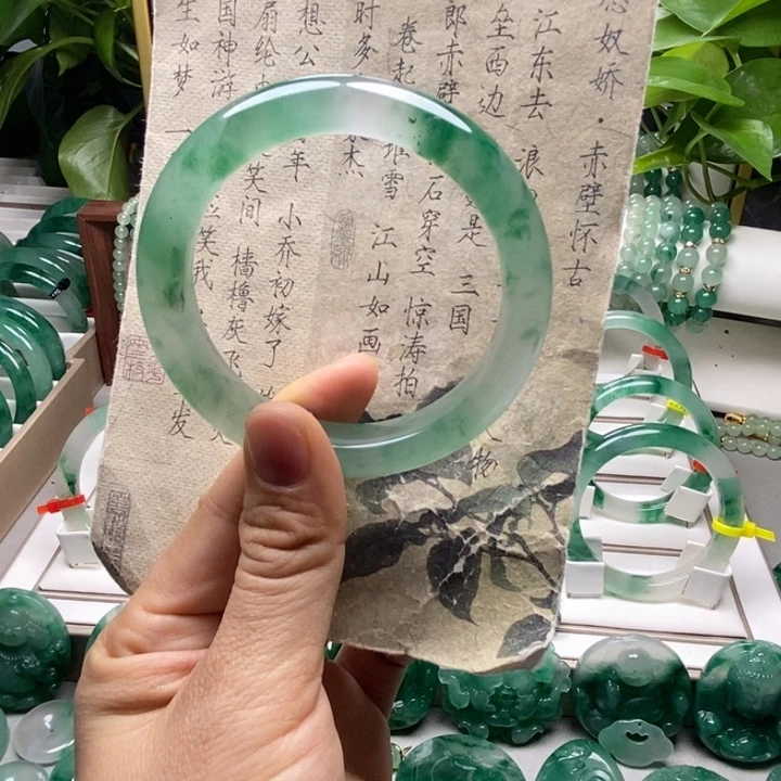 石英质玉未镶嵌手镯