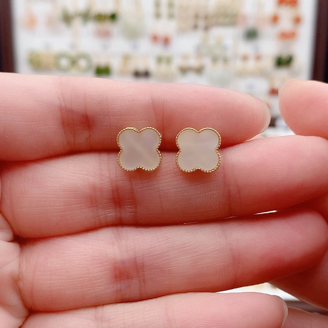 和田玉银S925镶嵌耳饰