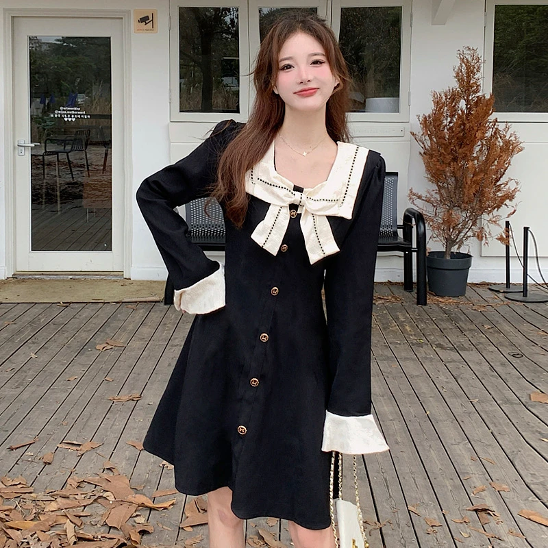 大码法式蝴蝶结长袖黑色连衣裙高级感女秋季裙子胖mm遮肚显瘦修身