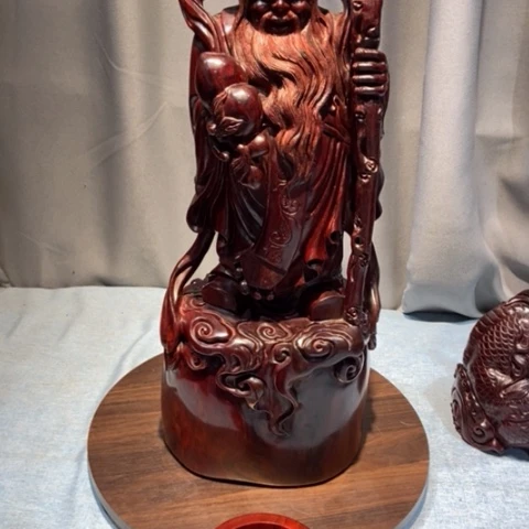 泉***哥檀香紫檀（小叶紫檀）