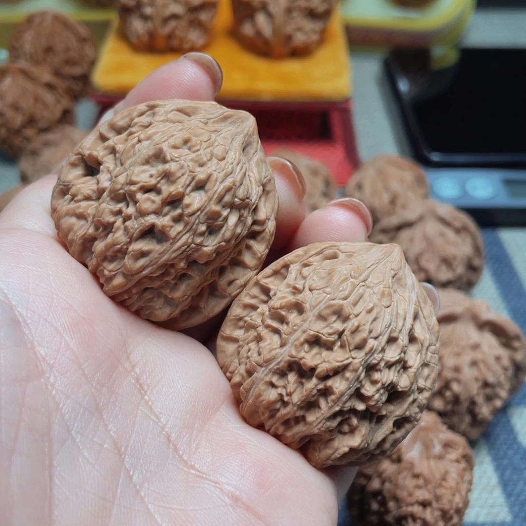 吊坠文玩核桃绣球