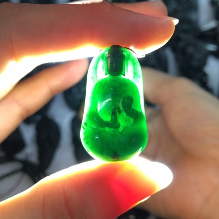 定制翡翠未镶嵌观音