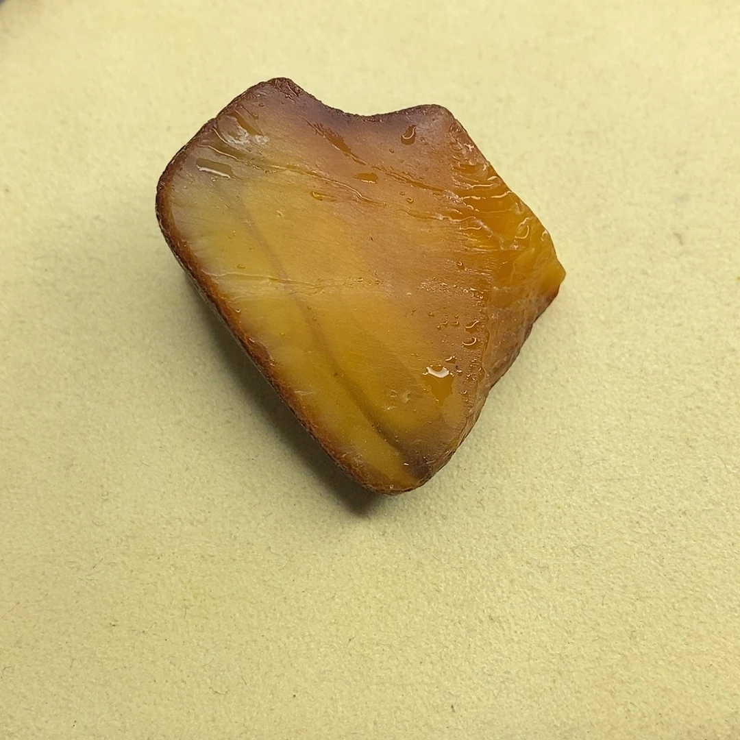 定制蜜蜡未镶嵌梨