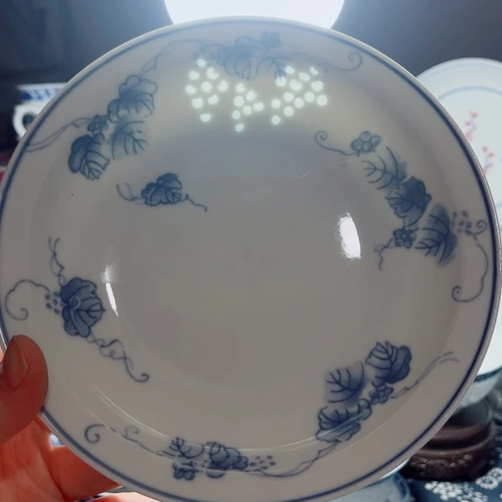 青花玲珑7寸窝盘葡萄