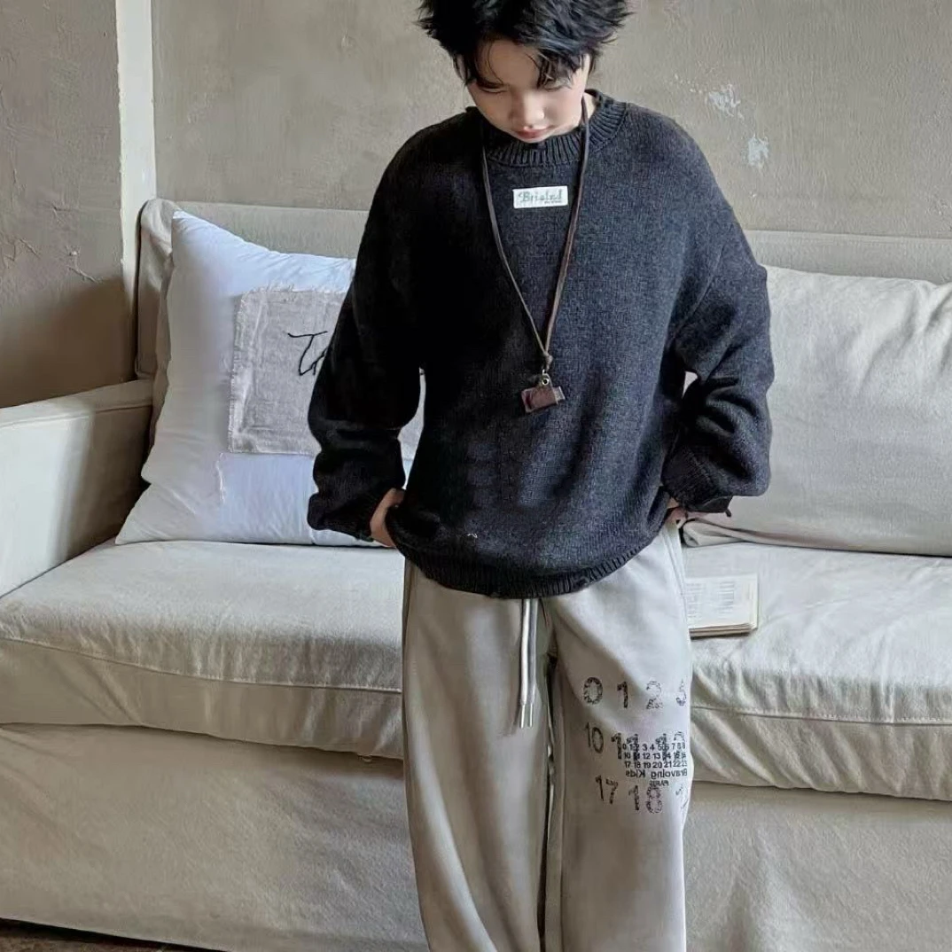 27002高端潮流时尚百搭休闲潮品童装时尚破洞羊毛衫D