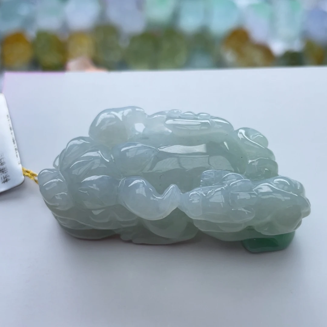 翡翠颈饰未镶嵌貔貅