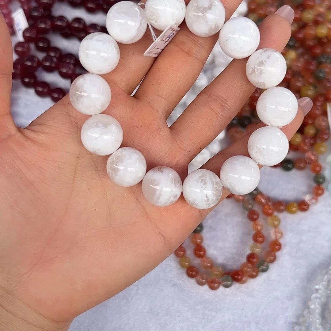 淡***甜水晶未镶嵌手串天然雪花幽灵