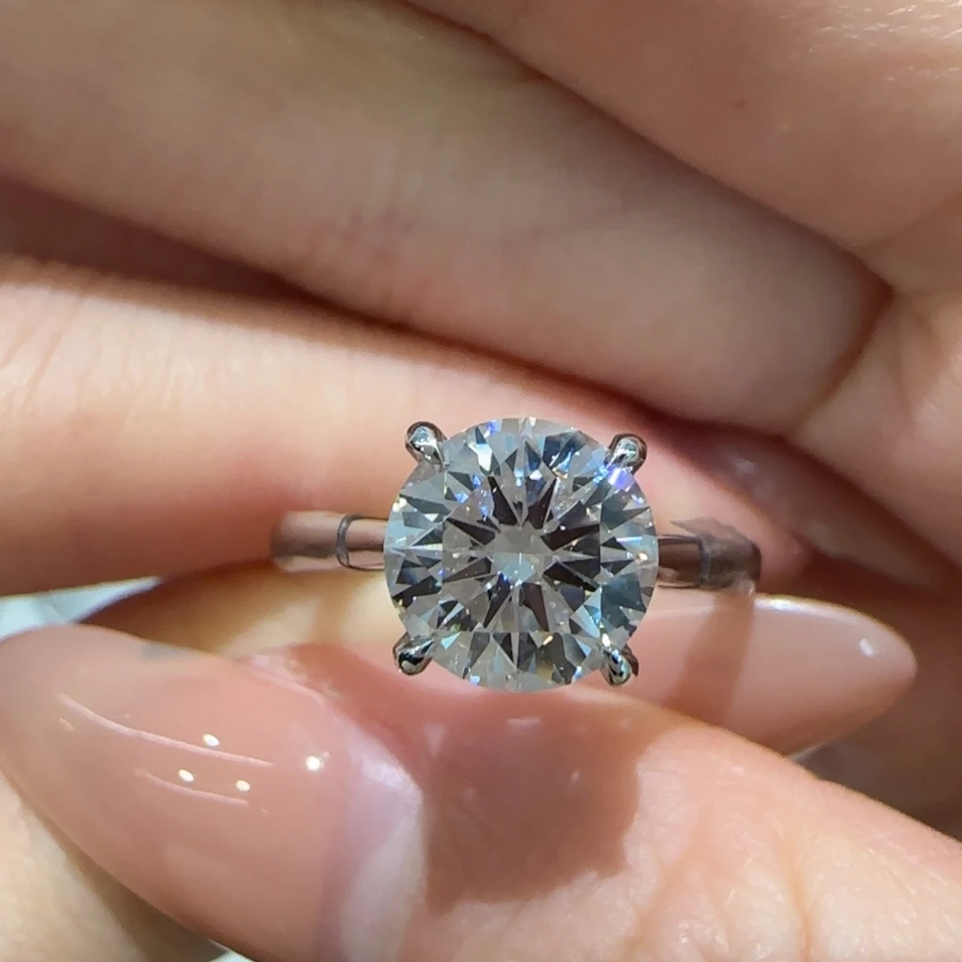 实验室培育钻石铂Pt950镶嵌2卡经典四爪