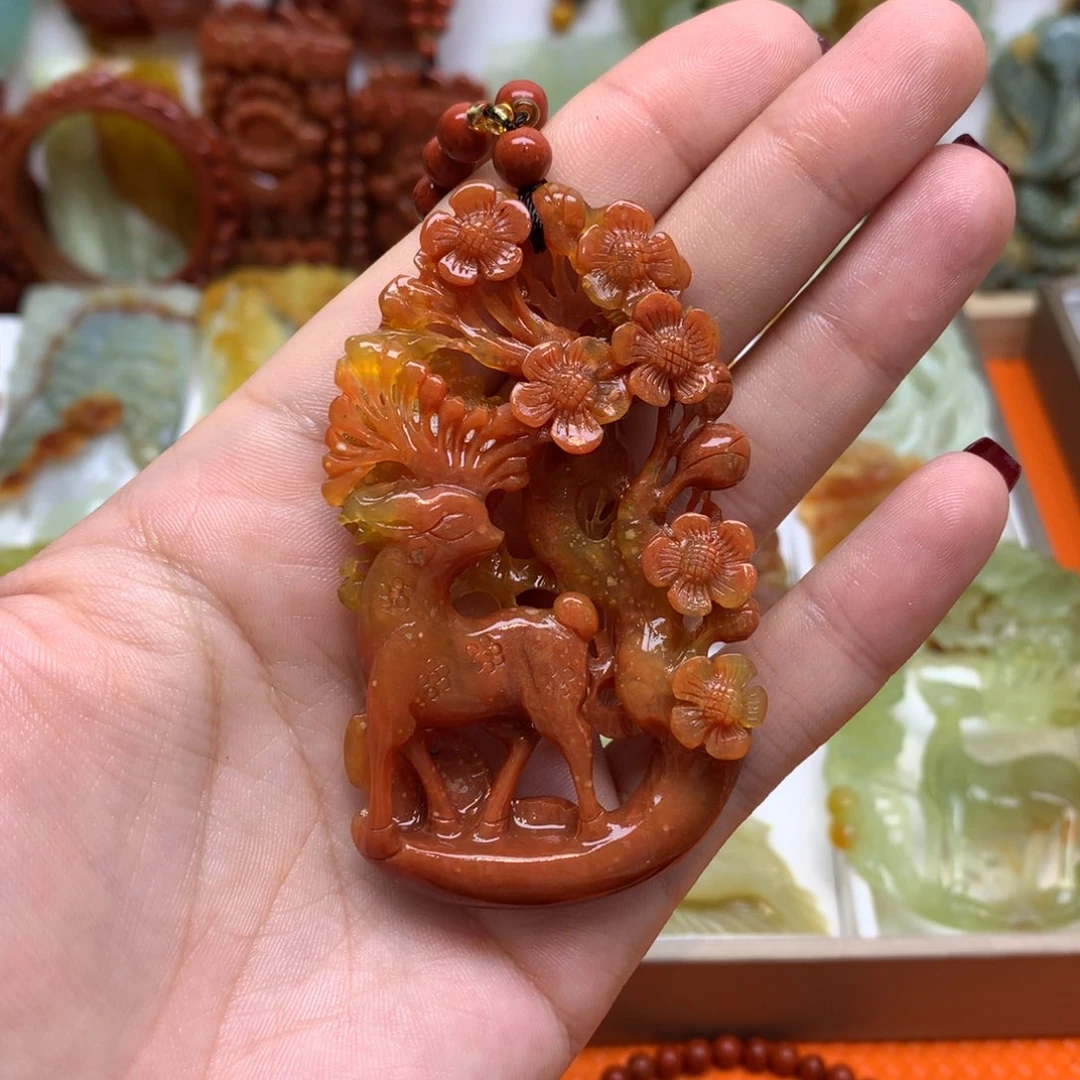 蛇纹石玉颈饰未镶嵌荣**物