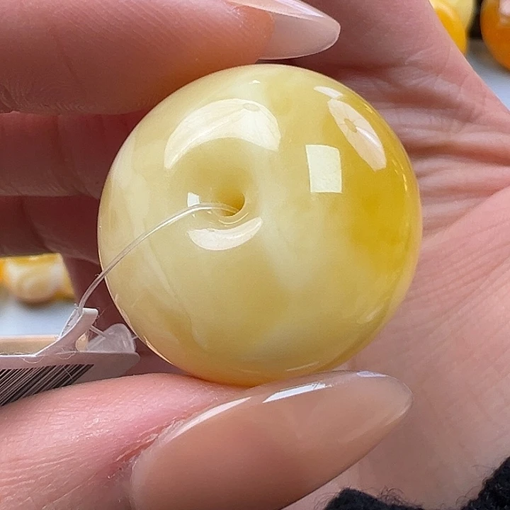 蜜蜡未镶嵌珠宝奇石