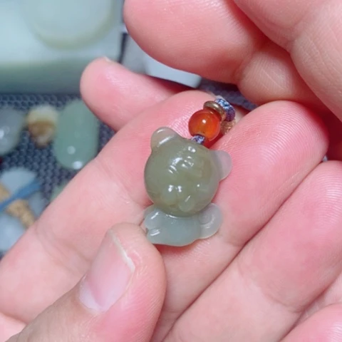 颈饰未镶嵌和田玉
