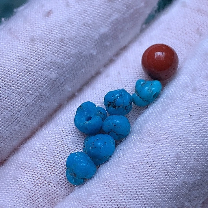 南红玛瑙未镶嵌珠宝奇石