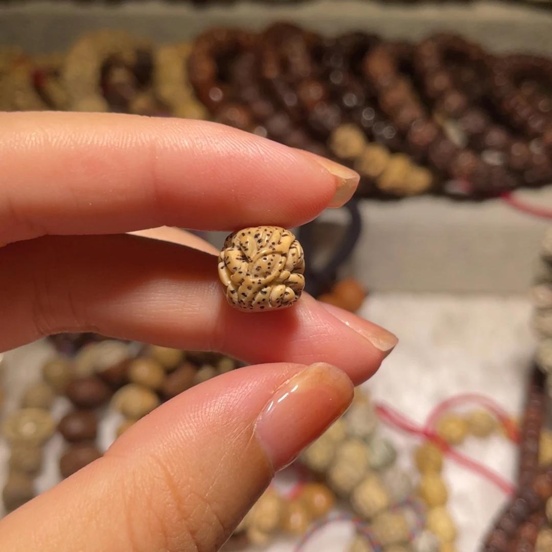 陆***玖星月菩提吊坠一物一图陈籽吞噬