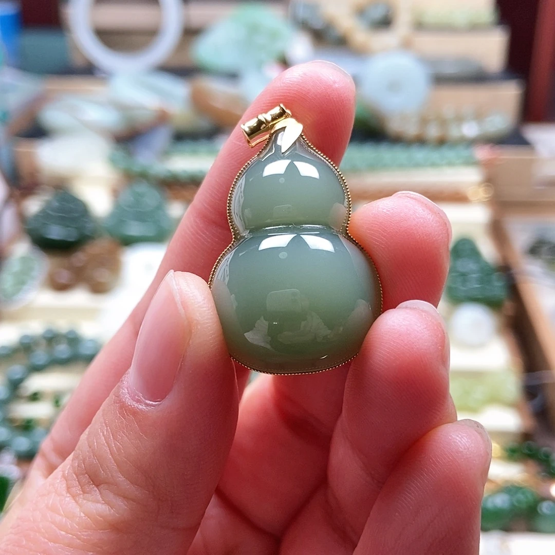 吊坠(不含链)18K金镶嵌和田玉