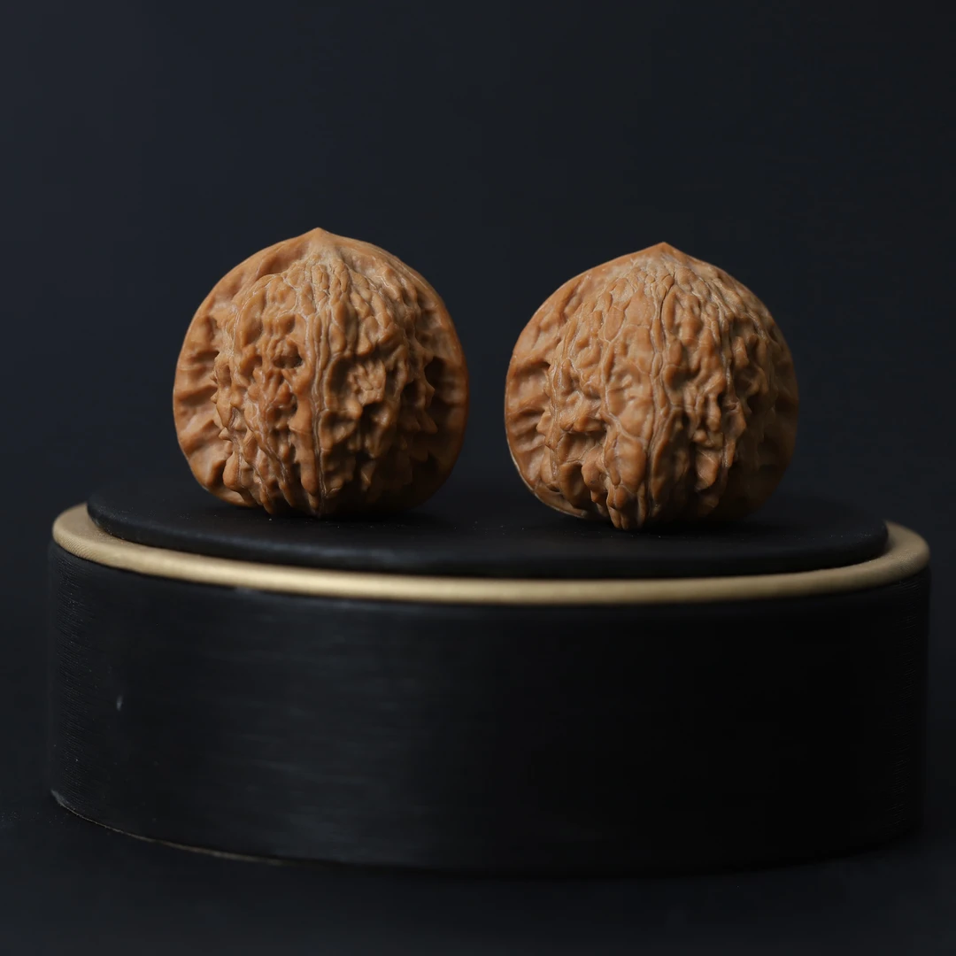 S1229-3 【微精修平谷寿桃】涞水溯源麻核桃专场文玩核桃手把件