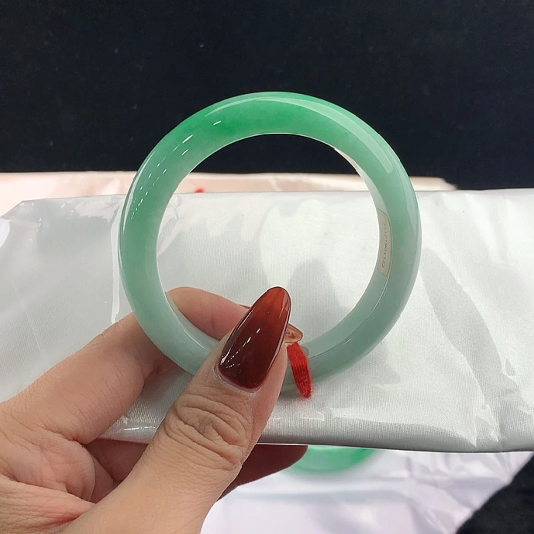 【闪购商品】未镶嵌手镯翡翠正55.5
