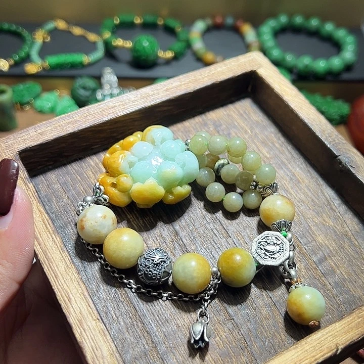 翡翠手串银S925镶嵌翡翠手串