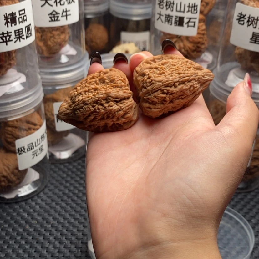 【闪购商品】核桃手串/手链初****年塔尖36。