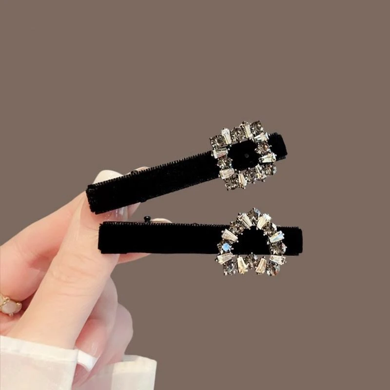 气质精致侧边丝绒爱心水钻刘海发夹鸭嘴夹优雅黑色一字夹2025款