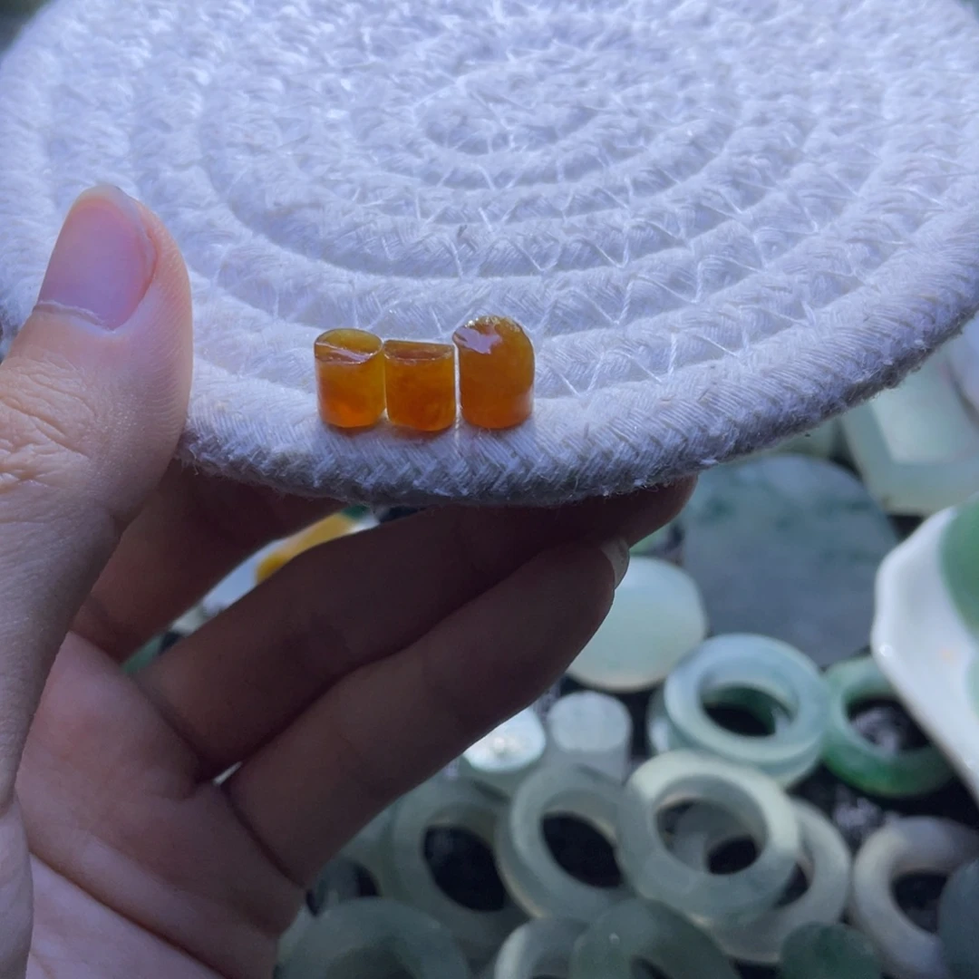 不***)定制翡翠未镶嵌翡翠