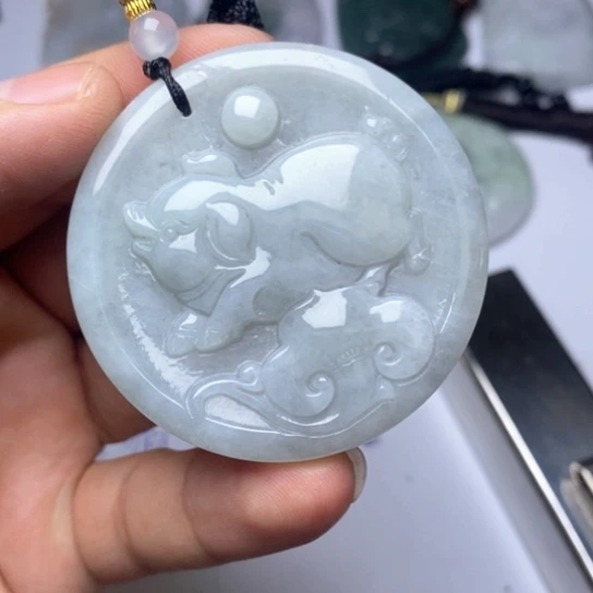 颈饰未镶嵌翡翠翡翠