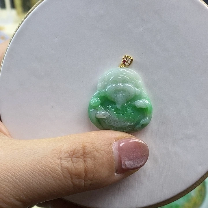 翡翠吊坠(不含链)18K金镶嵌白底青翡翠雕刻财神吊坠