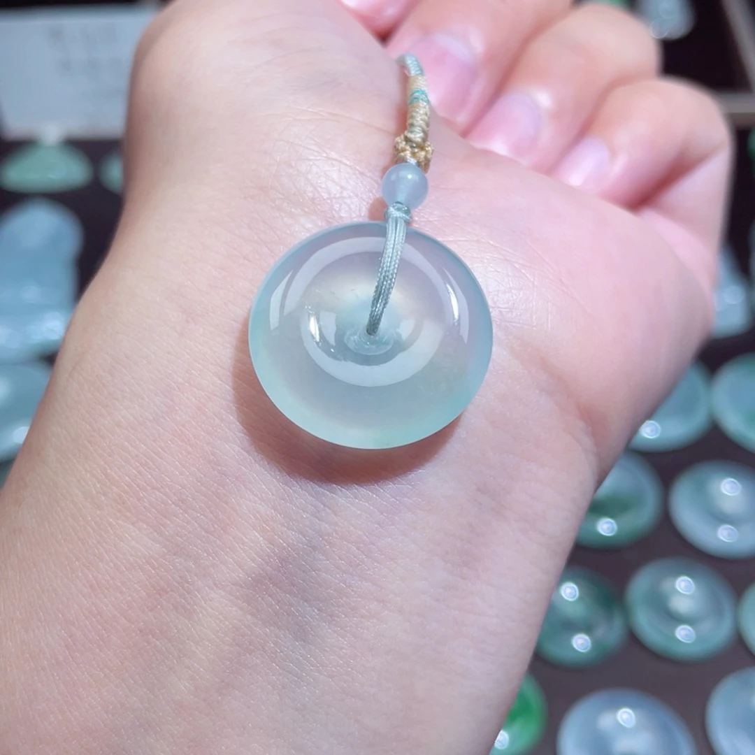 颈饰未镶嵌翡翠扣子