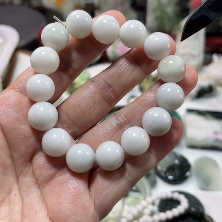 独山玉未镶嵌颈饰卡14