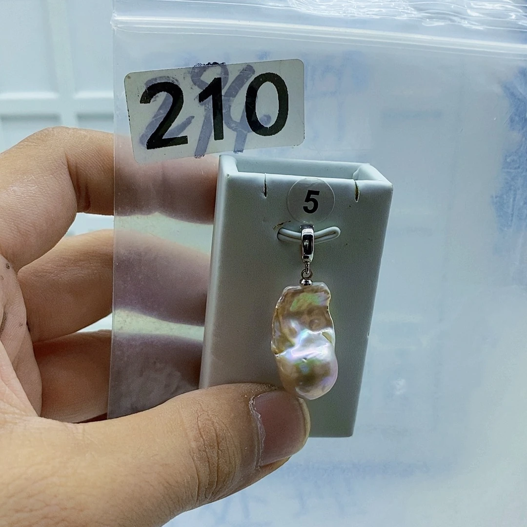 合金淡水珍珠颈饰