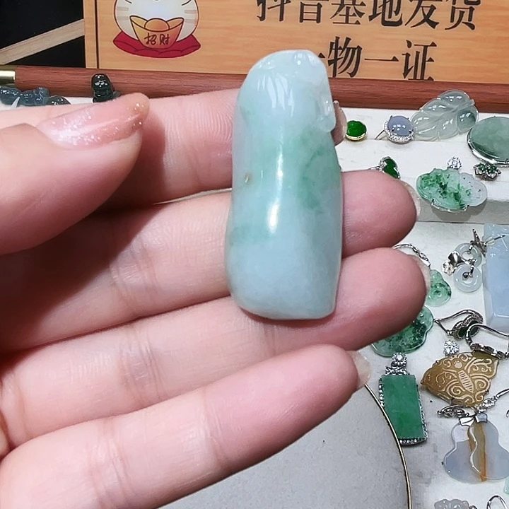 翡翠未镶嵌颈饰天然翡翠