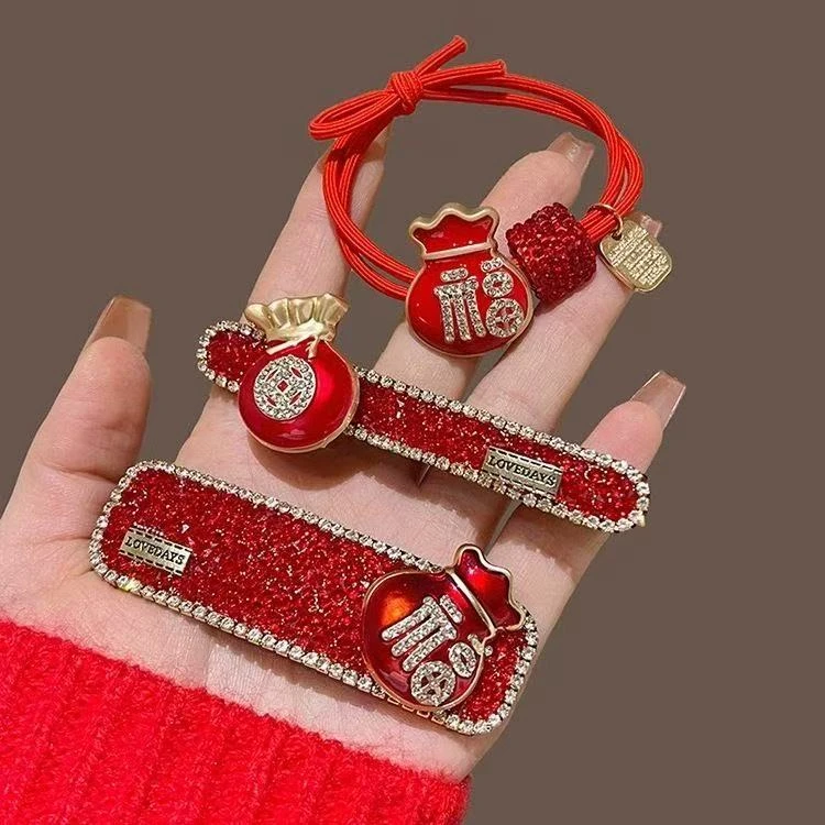 T816 【三件套】红色福袋闪钻发圈鸭嘴夹