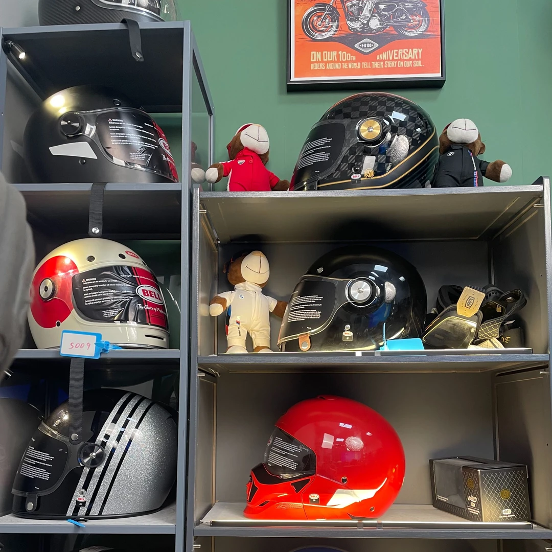 趣驾 bell 战士 TT 七夕专拍！！全盔 组合盔