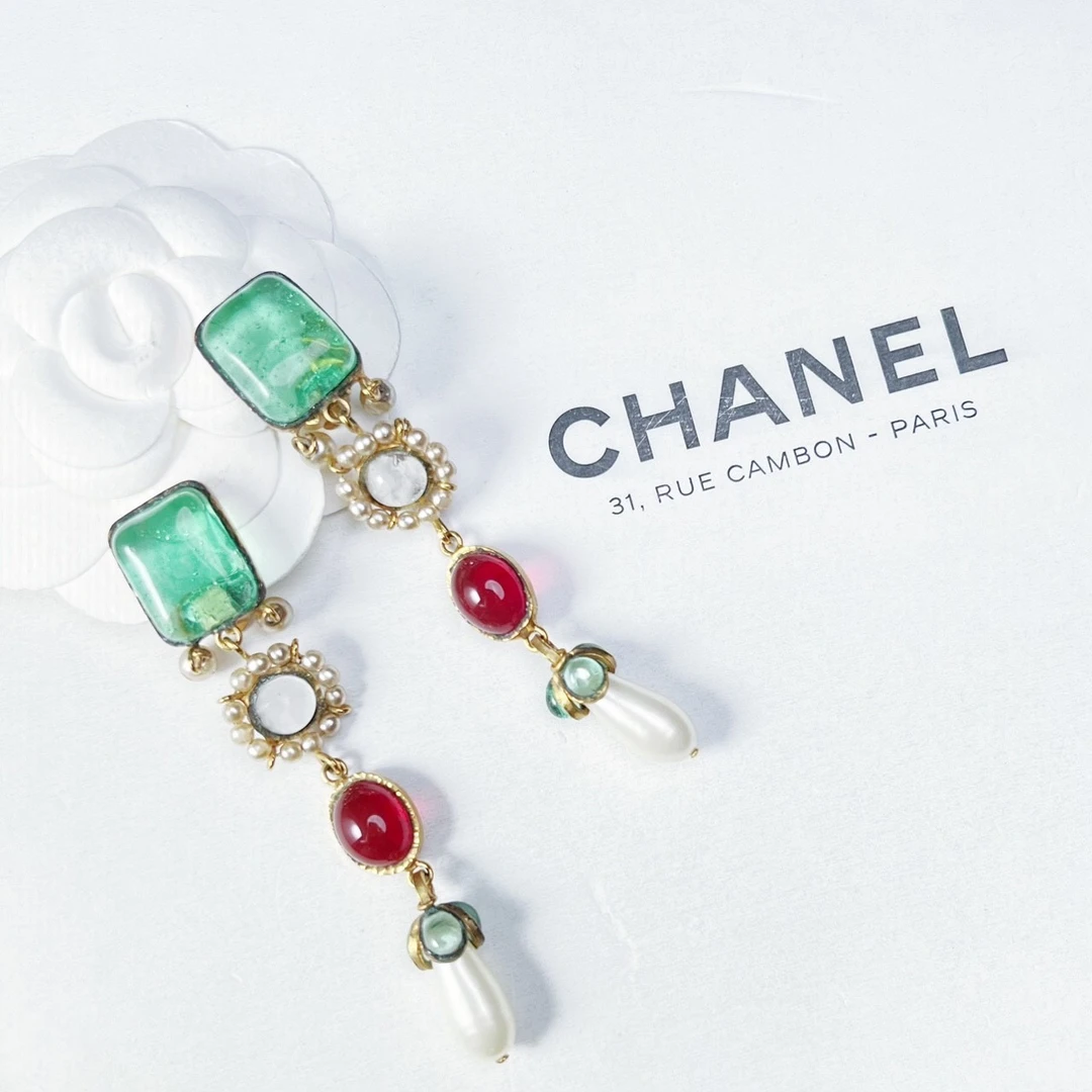 95新 Chanel/香奈儿 柚礼中古/香奈儿红绿琉璃扫肩耳夹CP509001