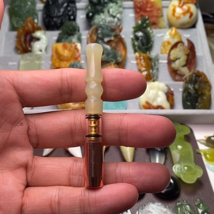 A***s蛇纹石玉未镶嵌颈饰