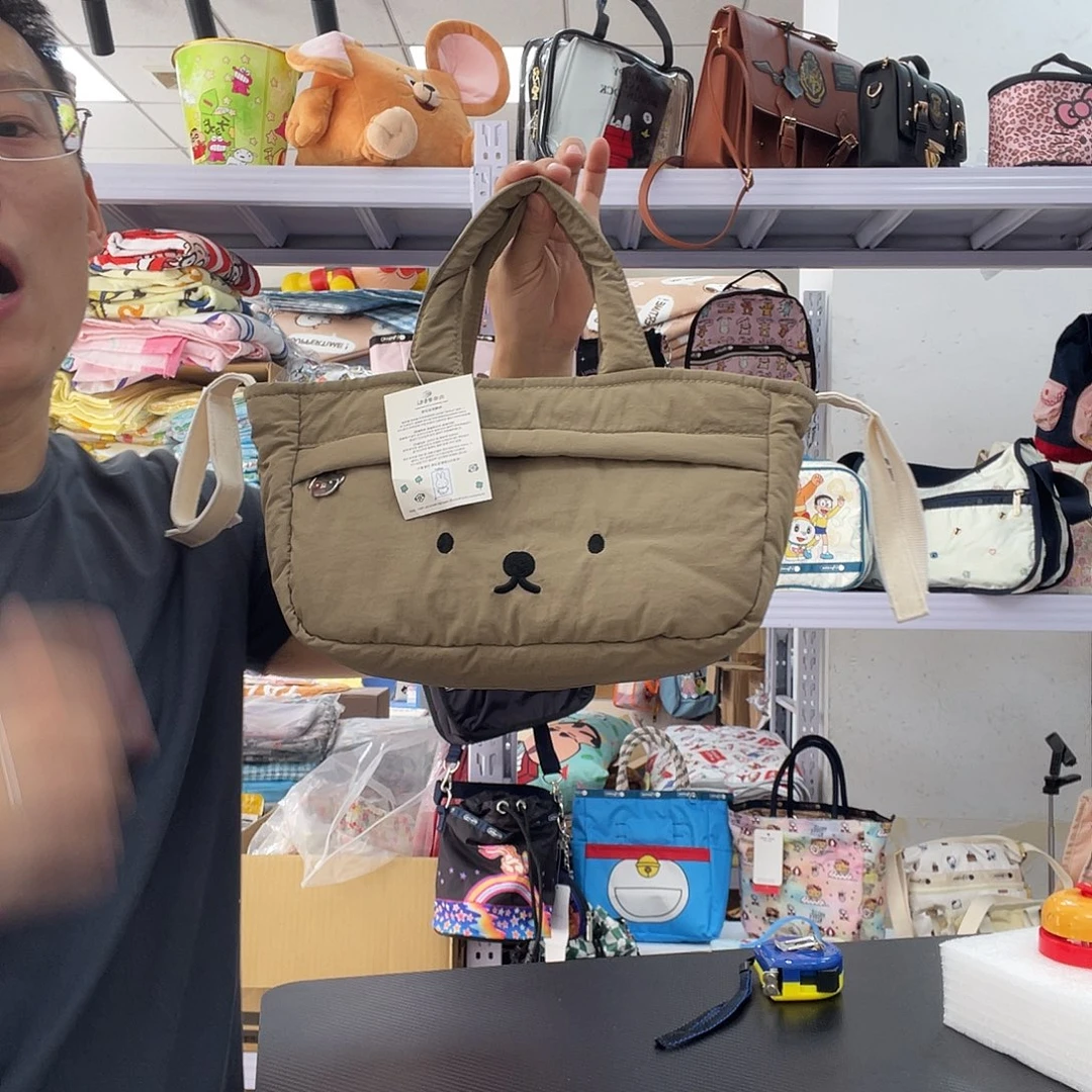 PU化妆包等产品和产品
