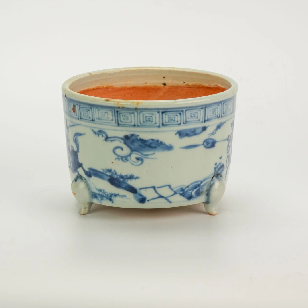 明空白期青花人物图三足炉【古董拍卖】SH-00141