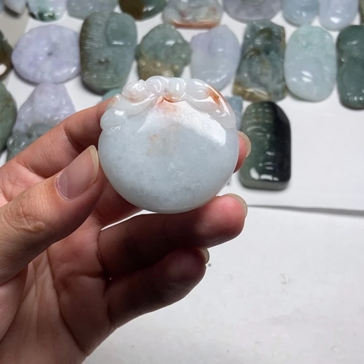 翡翠未镶嵌颈饰寿桃30