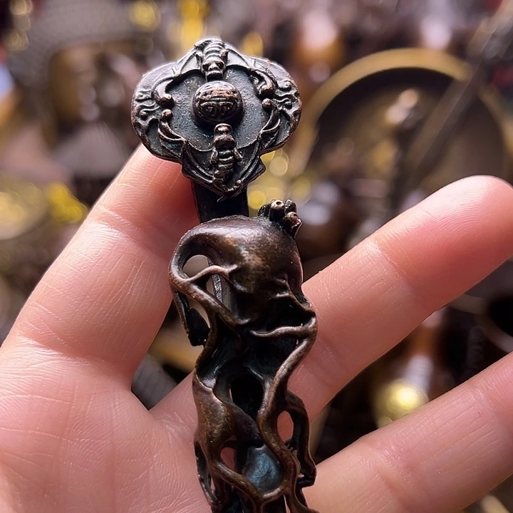 铜1235566788998767889