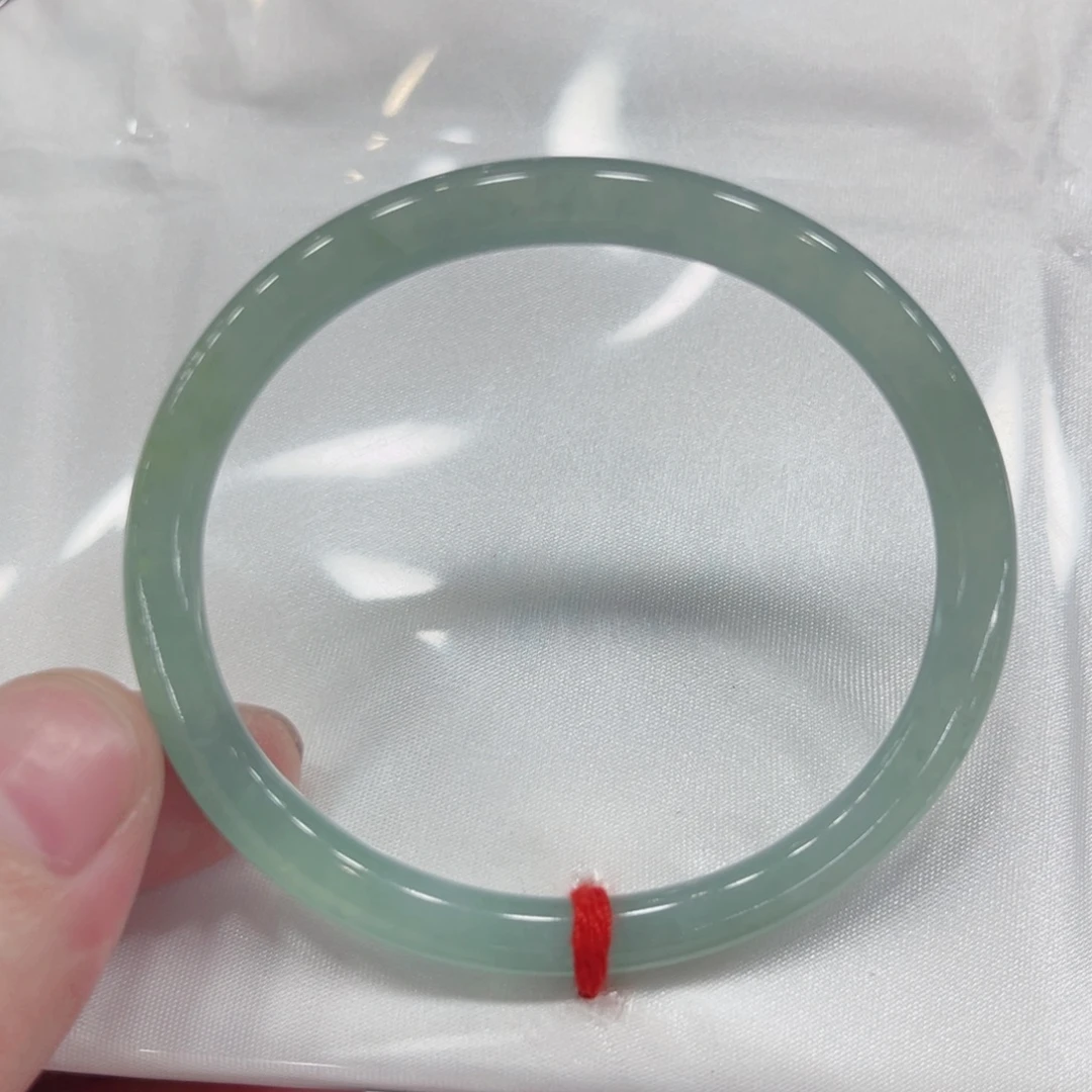 翡翠手镯未镶嵌52.2贵
