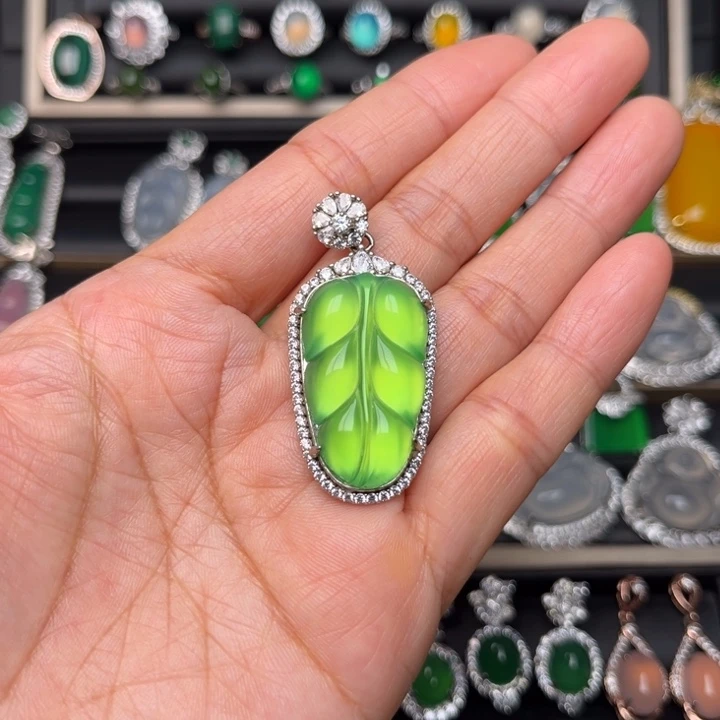 玛瑙/玉髓银S925镶嵌颈饰