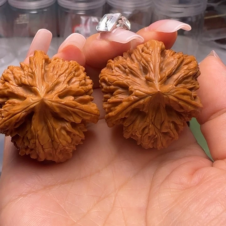 文玩核桃吊坠御龙粗筋三棱41.42