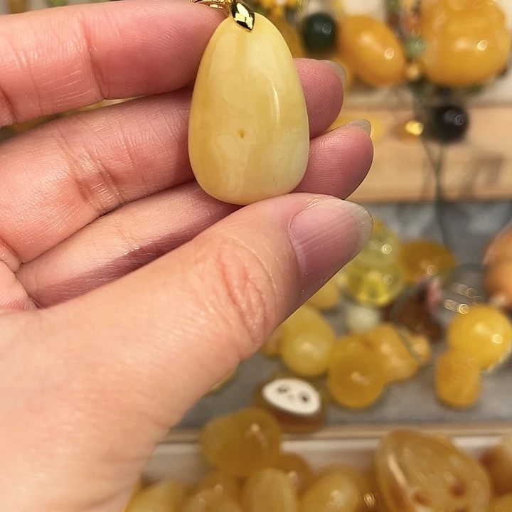 蜜蜡颈饰未镶嵌蜜蜡