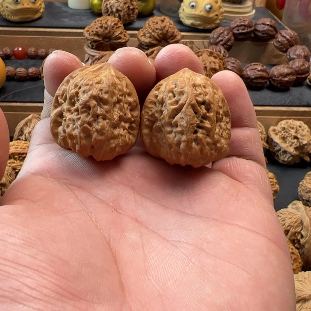 猴头核桃把件文玩核桃，平谷凹底