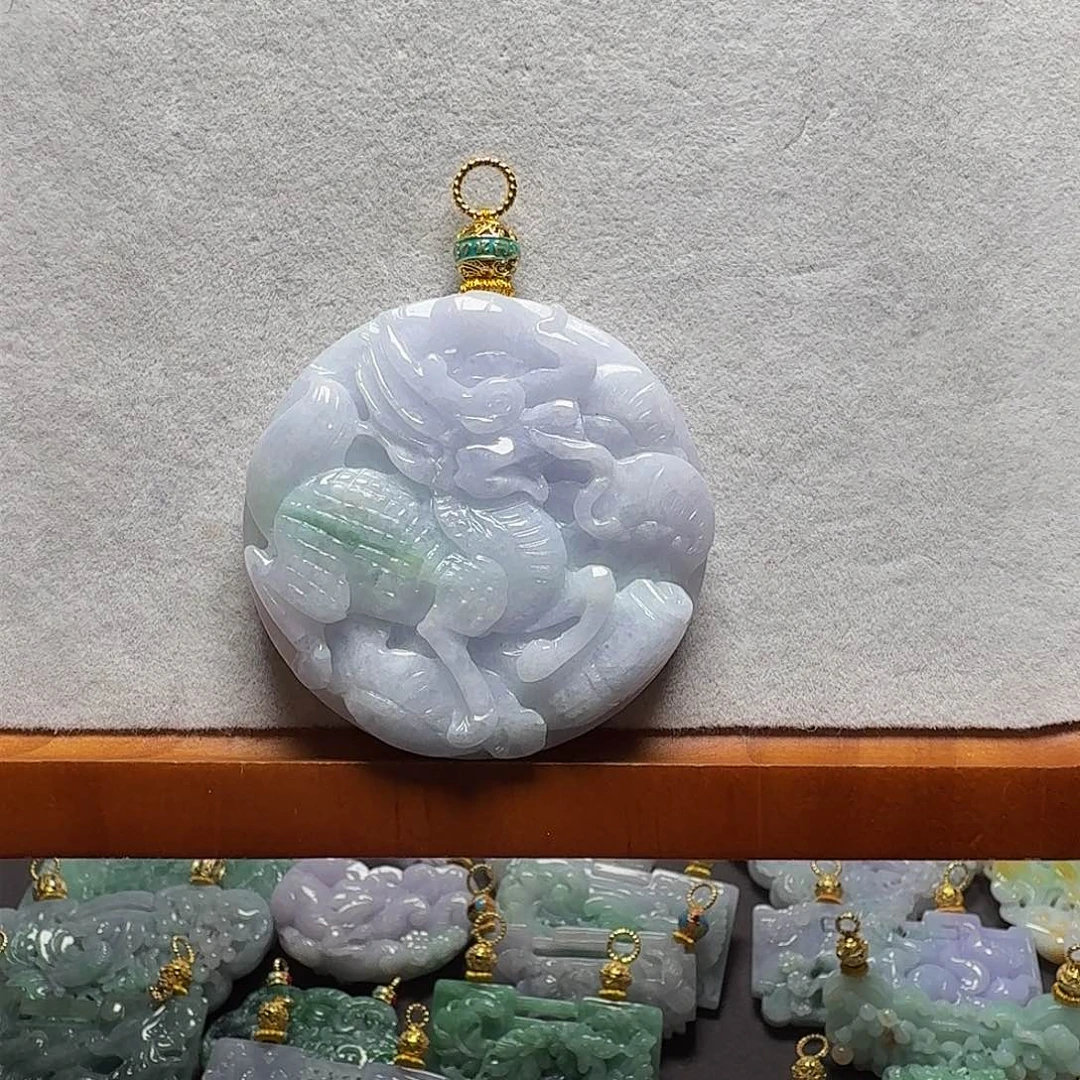 吊坠(赠链)未镶嵌翡翠