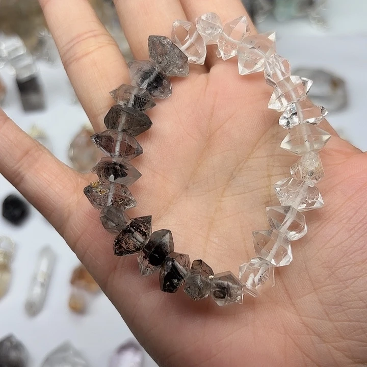 水晶手串未镶嵌闪灵钻手串