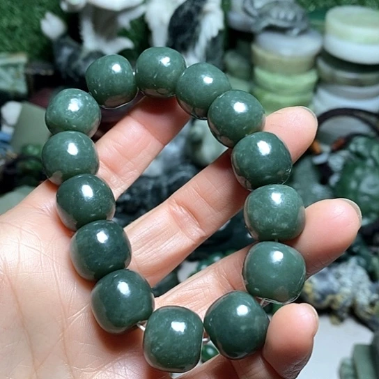 未镶嵌和田玉（糖玉）珠宝半成品