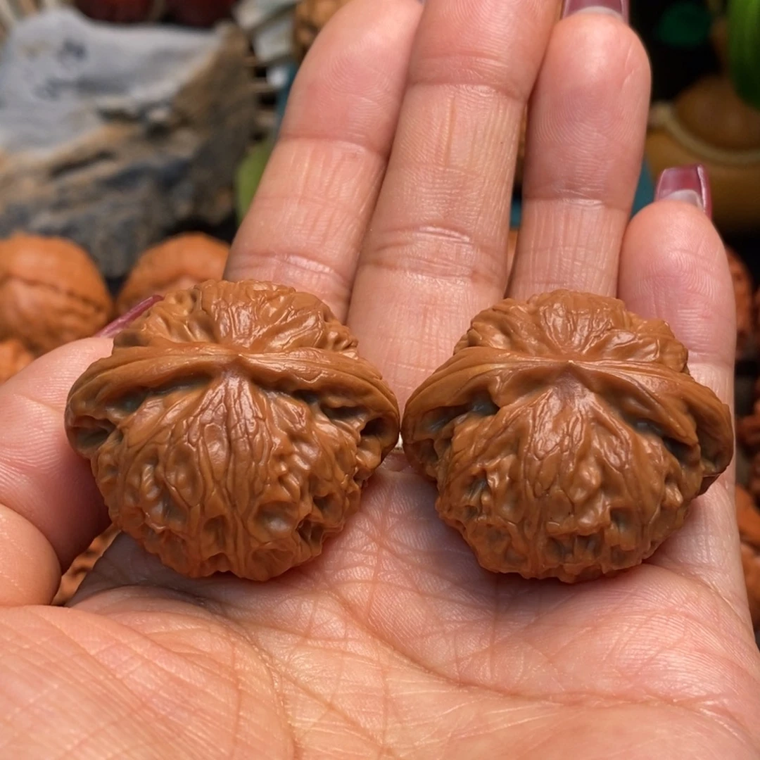 文玩核桃把件宫灯