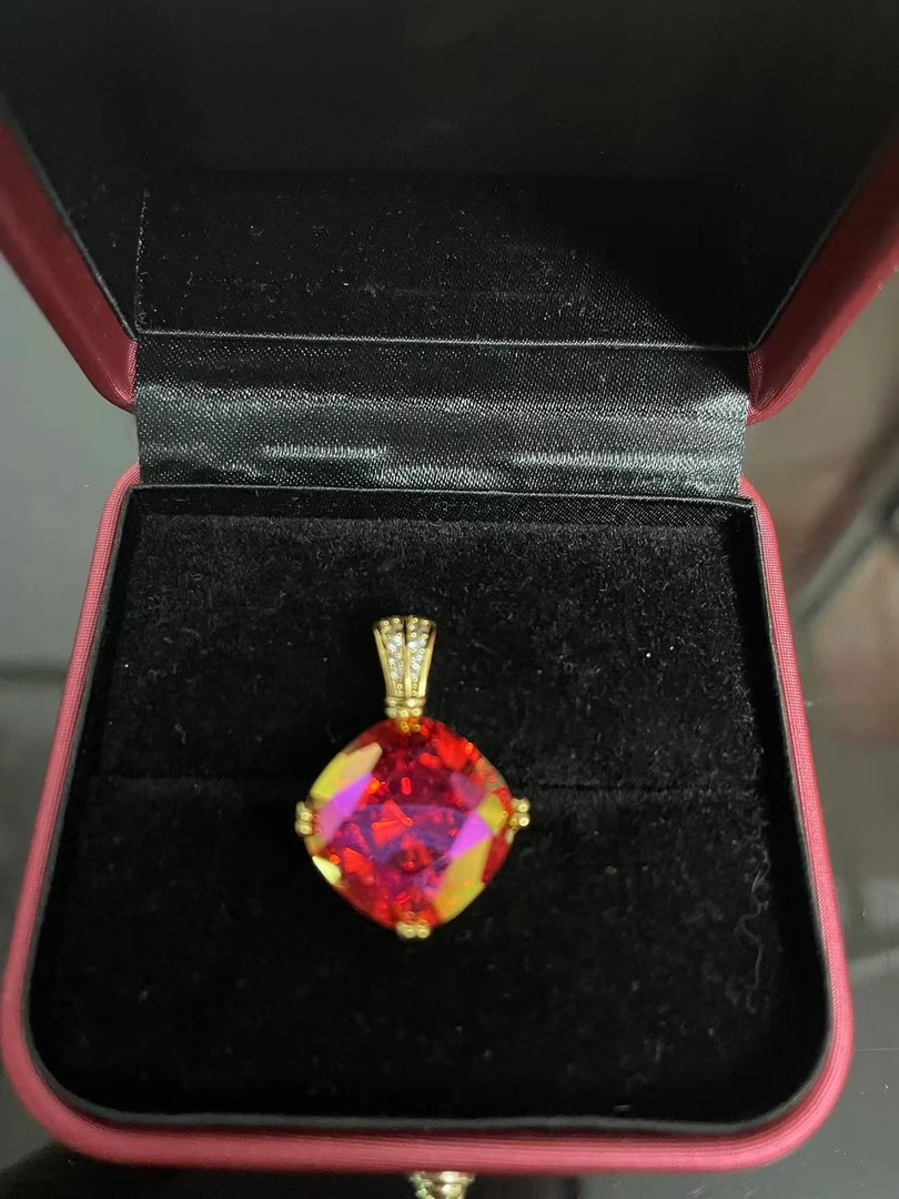 【米米甄选 绚丽多彩】 红色吊坠 M-399