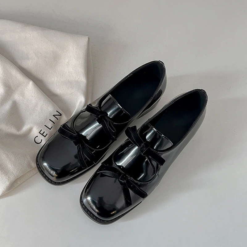 Sheriley77法式漆皮蝴蝶结小皮鞋女2025新款英伦风气质一脚蹬方头